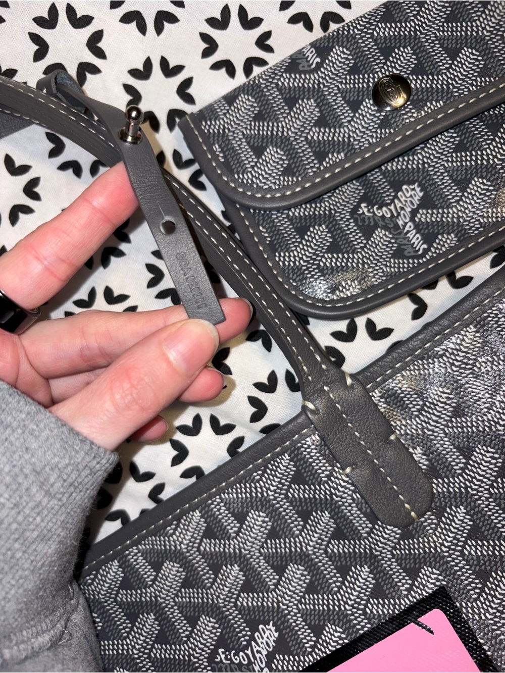 Goyard Gray Canvas Tote with Pink & Red Graphic Patch - Picture 3 of 12